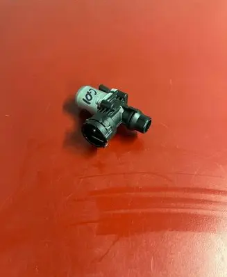 BMW X3 G01 Coolant heater control valve 8689694 17331410 4014773B