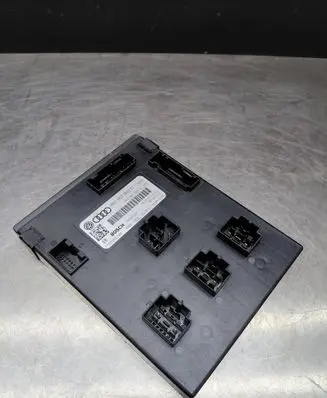 Audi A5 8T 8F Comfort/convenience module 8K0907063D