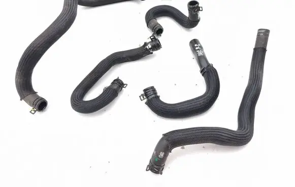 Renault Scenic E-Tech V Hybrid/electric vehicle battery cooling hoses/tubes