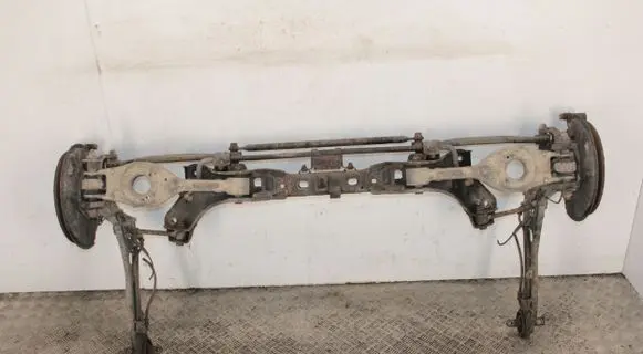 Hyundai i40 Rear axle beam 554053Z750 VF750IGPA0012