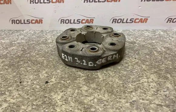 Mercedes-Benz E W211 Rear prop shaft donut coupling/joint 2404110115 GAD01005