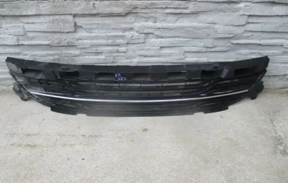 Renault Megane III Front grill