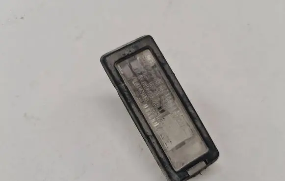 Renault Scenic II - Grand scenic II Number plate light 8200013577