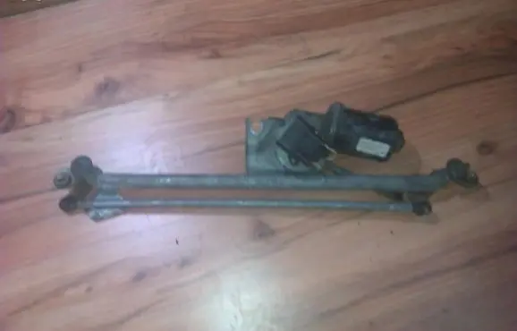 Opel Vectra B Front wiper linkage and motor