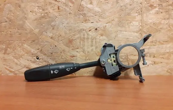 Mercedes-Benz Sprinter W906 Indicator stalk 1591 A9065450310