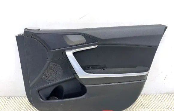 KIA Ceed Front door card panel trim 