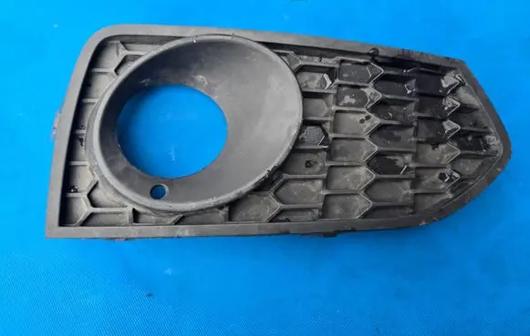 BMW 2 F22 F23 Front fog light trim/grill 8055320