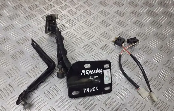 Mercedes-Benz Vaneo W414 Sliding door middle roller runner A4147600547