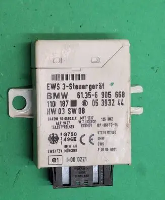 BMW 5 E39 Immobilizer control unit/module 61356905668 905668 110187