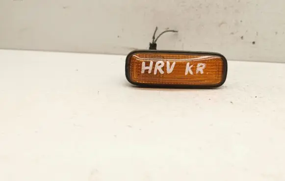 Honda HR-V Front fender indicator light