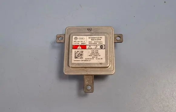 Audi A4 S4 B8 8K Headlight ballast module Xenon 8K0941597E