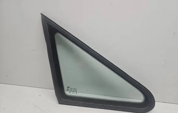 Seat Alhambra (Mk1) Front triangle window/glass 