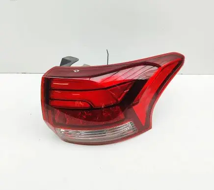Mitsubishi Outlander Rear/tail lights 8330B174