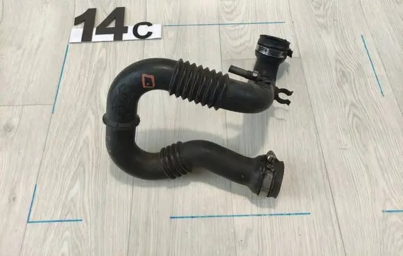 Renault Trafic II (X83) Intercooler hose/pipe 8200470985 93856622