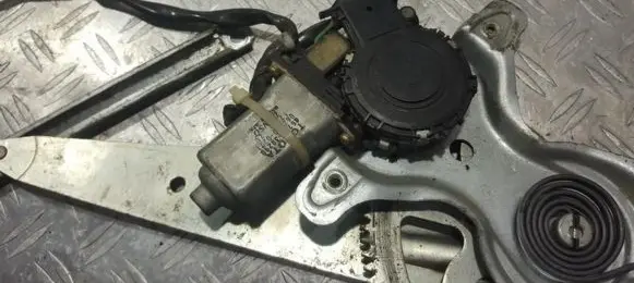 Lexus GS 300 400 430 Rear door window regulator motor 8572030290 85720-30290