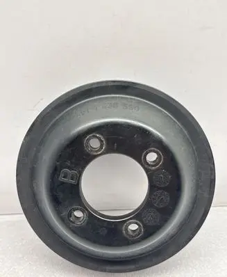 BMW 5 E39 Water pump pulley 1436590