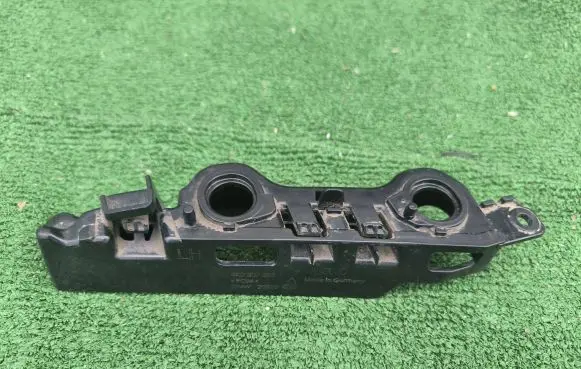 Audi A6 S6 C8 4K Front bumper mounting bracket 4K0807283 20975