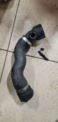 BMW 5 F10 F11 Coolant pipe/hose 7800101