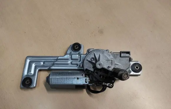 Mitsubishi Pajero Pinin Rear window wiper motor 0390206518