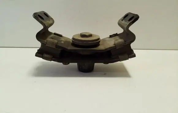 Volkswagen Amarok Gearbox mount 2H0399151D 2H0399151E