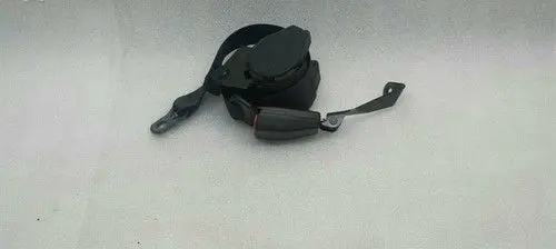 BMW 3 E46 Rear seatbelt 8261029