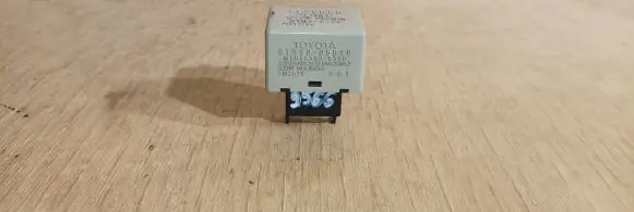 Toyota Avensis T250 Hazard warning light relay 8198005040 MB0665005340 FM257X