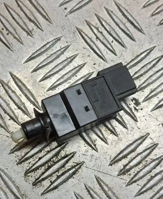 Mercedes-Benz A W168 Brake pedal sensor switch 36745624 1116