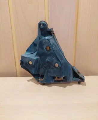 Volvo XC60 Front bumper mounting bracket 30764618