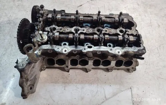 Opel Insignia B Engine head 55500308