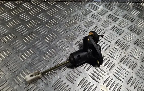 Audi A4 S4 B6 8E 8H Clutch slave cylinder 8E1721401S