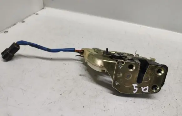 KIA Sorento Rear door lock