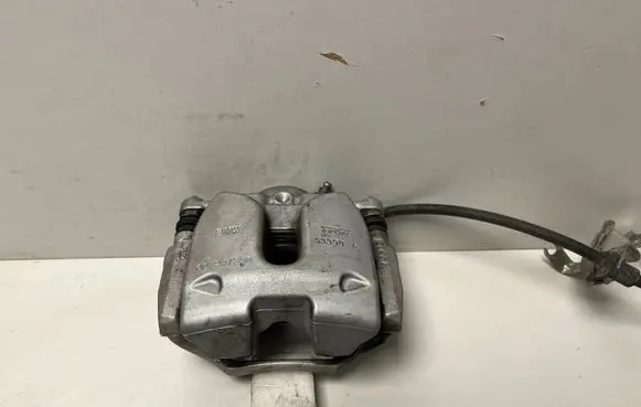 BMW 3 G20 G21 Front brake caliper 6872800 6882256