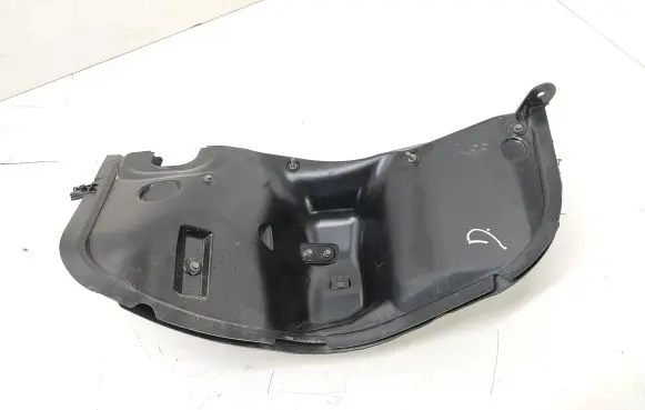 Porsche Cayenne (92A) Other engine bay part 7P5819512B 7P5819512C