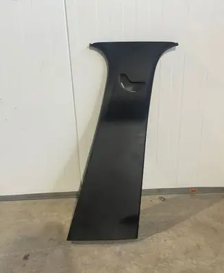 (B) pillar trim (top)