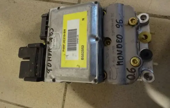 Ford Mondeo MK II ABS Pump