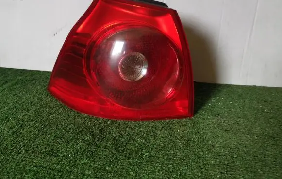 Volkswagen Golf V Rear/tail lights 1K6945095E