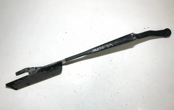 Mazda 323 Front wiper blade arm j06g5h