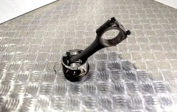 Volkswagen Touran I Piston with connecting rod
