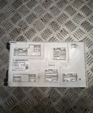 Mercedes-Benz GLS X166 Fuse module A1669001510 1669001510
