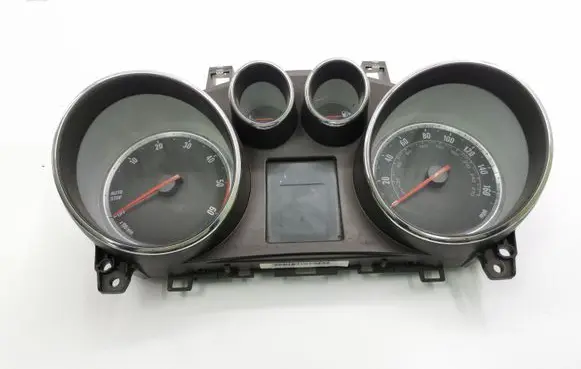 Opel Mokka Speedometer (instrument cluster) 95073463 A2C83840800