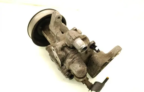 BMW 7 F01 F02 F03 F04 Power steering pump 679649101