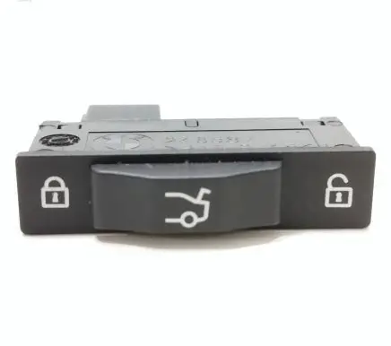 Tailgate opening switch