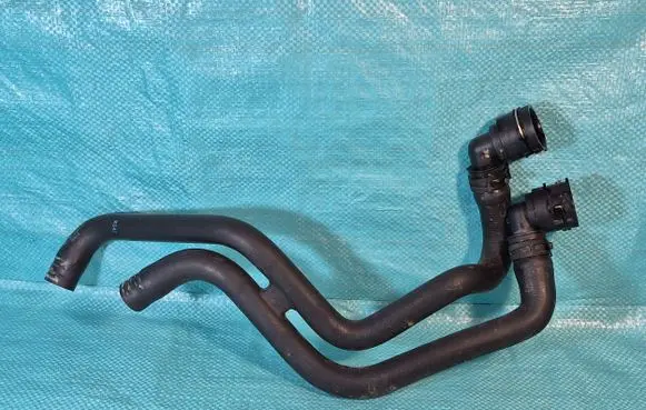 Volkswagen Golf VII Engine coolant pipe/hose 5Q0121156C