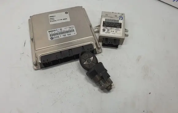 Mini One - Cooper R50 - 53 Engine ECU kit and lock set 7792544 13617792544 7791547