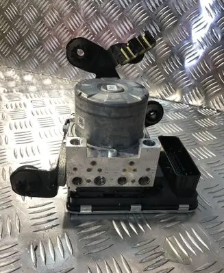 Volvo XC60 ABS Pump P32214772 32214772