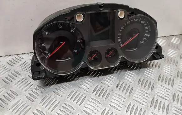 Volkswagen PASSAT B6 Speedometer (instrument cluster) A2C53145550