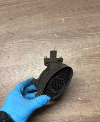 BMW 3 E46 Mass air flow meter 0928400468 7787076 1362
