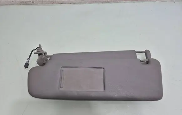 Volkswagen Touareg I Sun visor 
