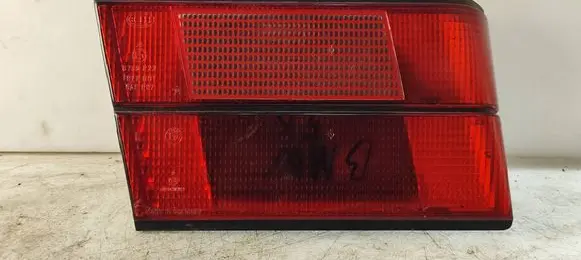 BMW 5 E34 Tailgate rear/tail lights 1384011