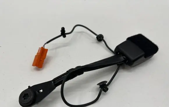 Land Rover Discovery 5 Front seatbelt buckle FK7261208AD